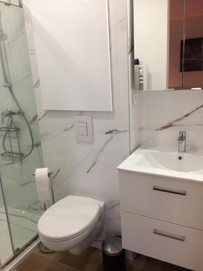 Appart 2 Pieces Independant Dans Villa Proche Centre Ville Au Calme Мандельё-ла-Напуль Экстерьер фото